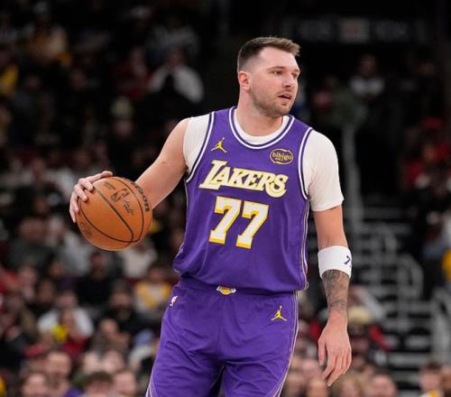 博洛尼亚官,卡拉布里亚,左踝扭伤,金年会6676官方网站,金年会体育6676网页版,金年会官网6676入口,金年会官网6676首页